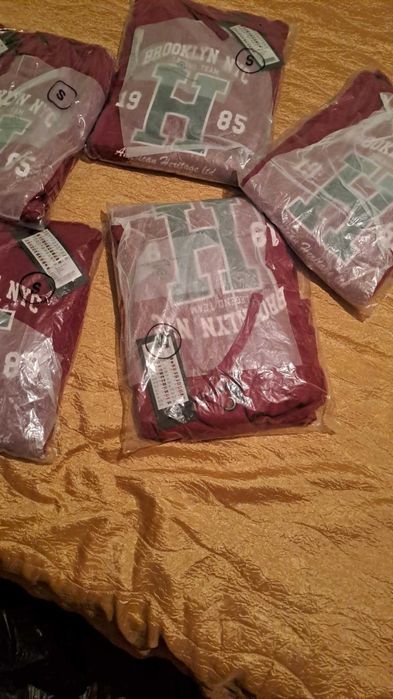 Продавам ги на евтино дрехи маркови
