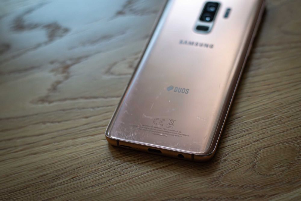 Смартфон Samsung Galaxy S9+, цвят "Sunrise Gold"