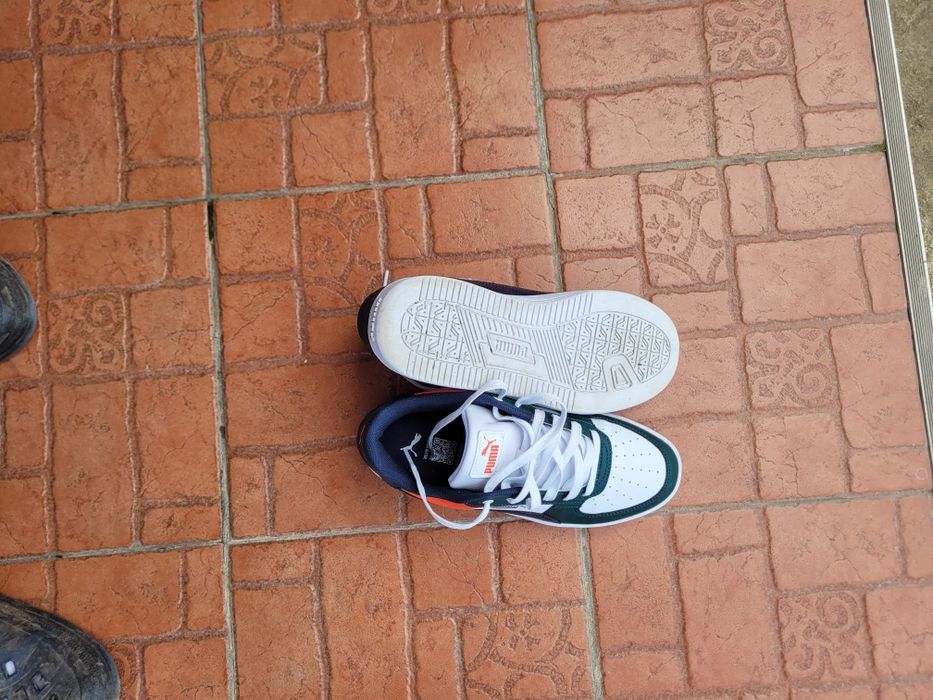 Vind adidasi puma noi 39