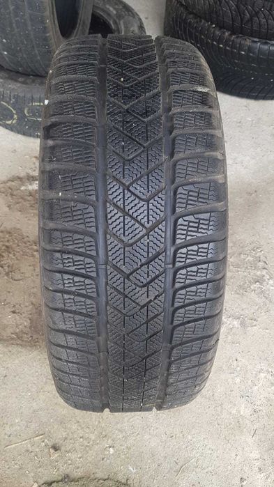 Anvelopa 245/45/19 M+S pirelli