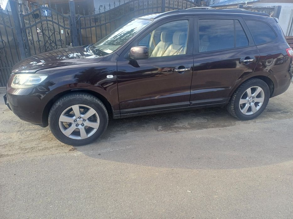 Vand hundai santa fe motor2.2 cutie manuala 7 locuri