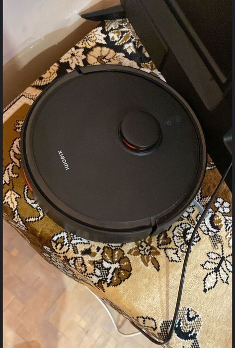 Продам робот пылесос