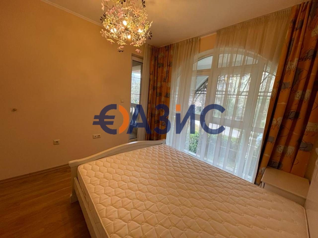 Продава се Тристаен апартамент в к.к. Слънчев бряг - 99 кв.м за 1717 €/кв.м - Снимка #12