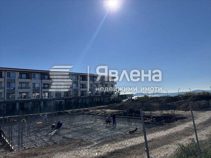 Продава се Двустаен апартамент в Бургас, Сарафово - 65 кв.м за 1349 €/кв.м - Снимка #5