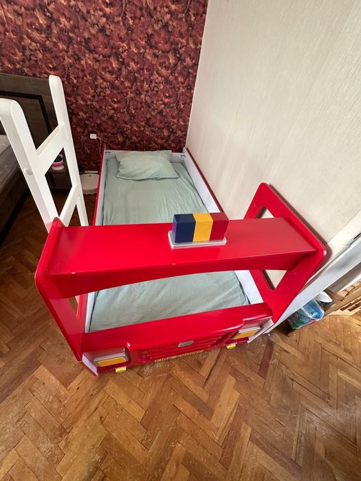 Легло пожарна кола