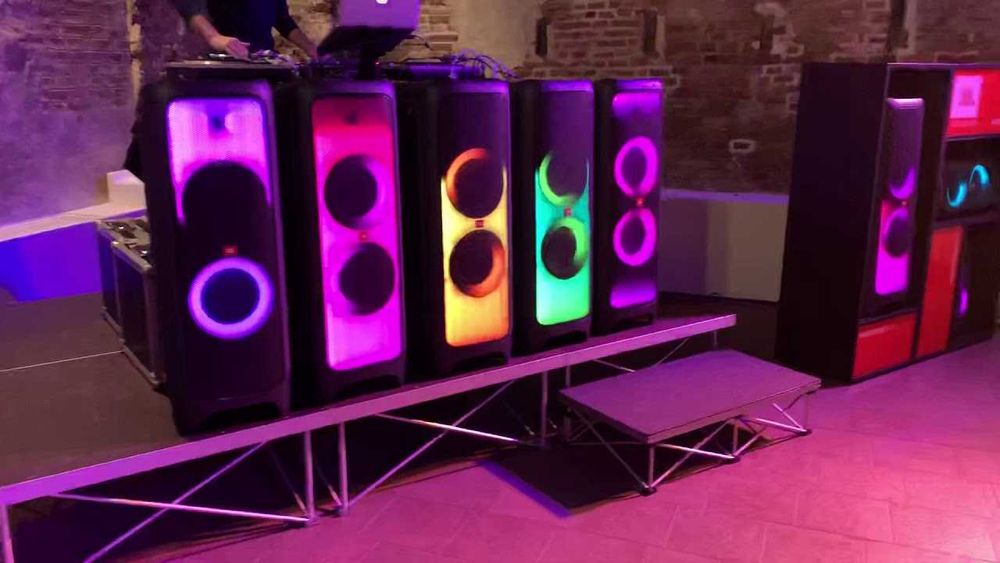 Inchiriere boxe audio JBL Ultimate/Stroboscop/Lasere/Servicii DJ