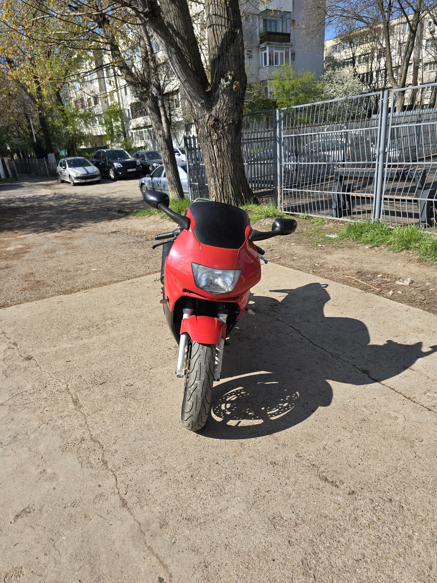 Vând Honda cbr 600 F3