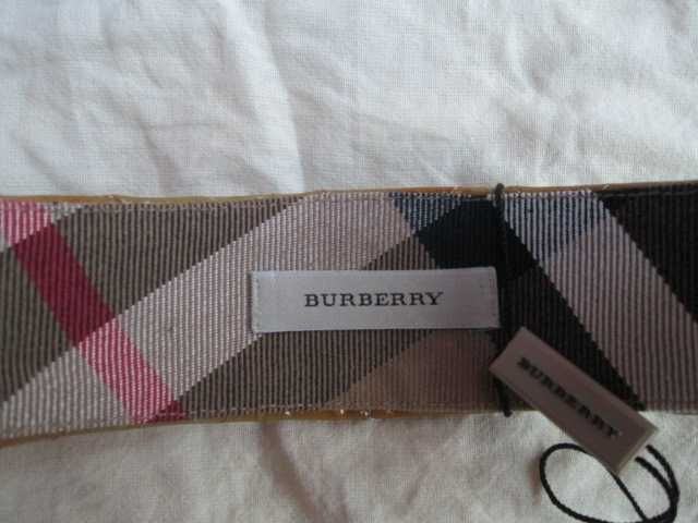 Burberry нова диадема за коса.