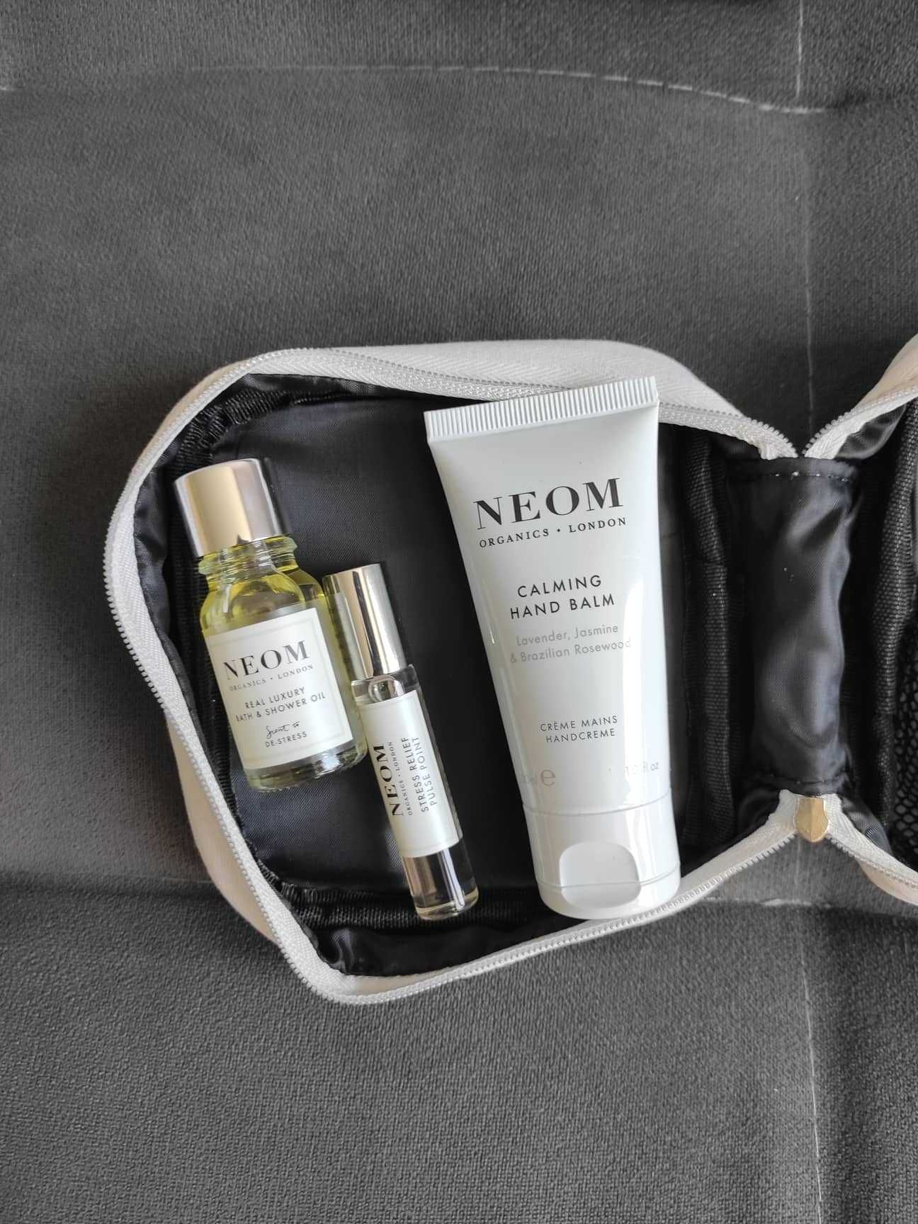 комплект NEOM De-Stress, масло за вана и душ, балсам