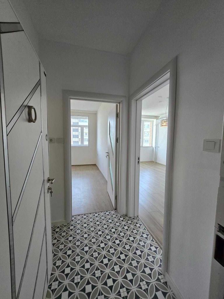 Продава се Двустаен апартамент в Стара Загора, Център - 46 кв.м за 1664 €/кв.м - Снимка #6