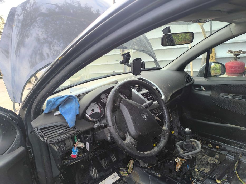 Peugeot 207 sw 1.6hdi 109ps на части