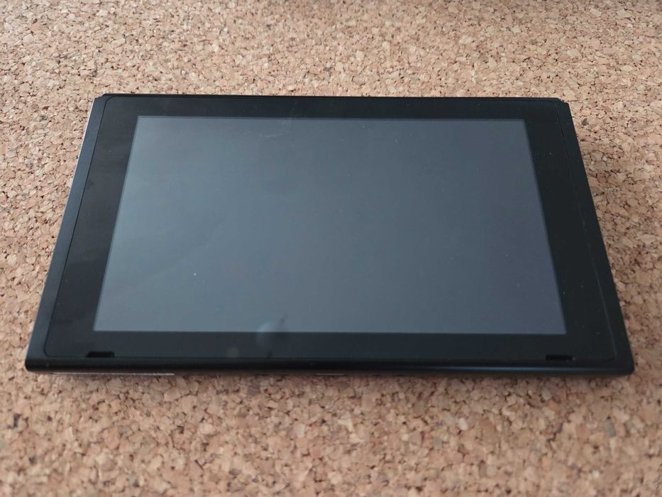 Конзола Nintendo Switch пълен комплект