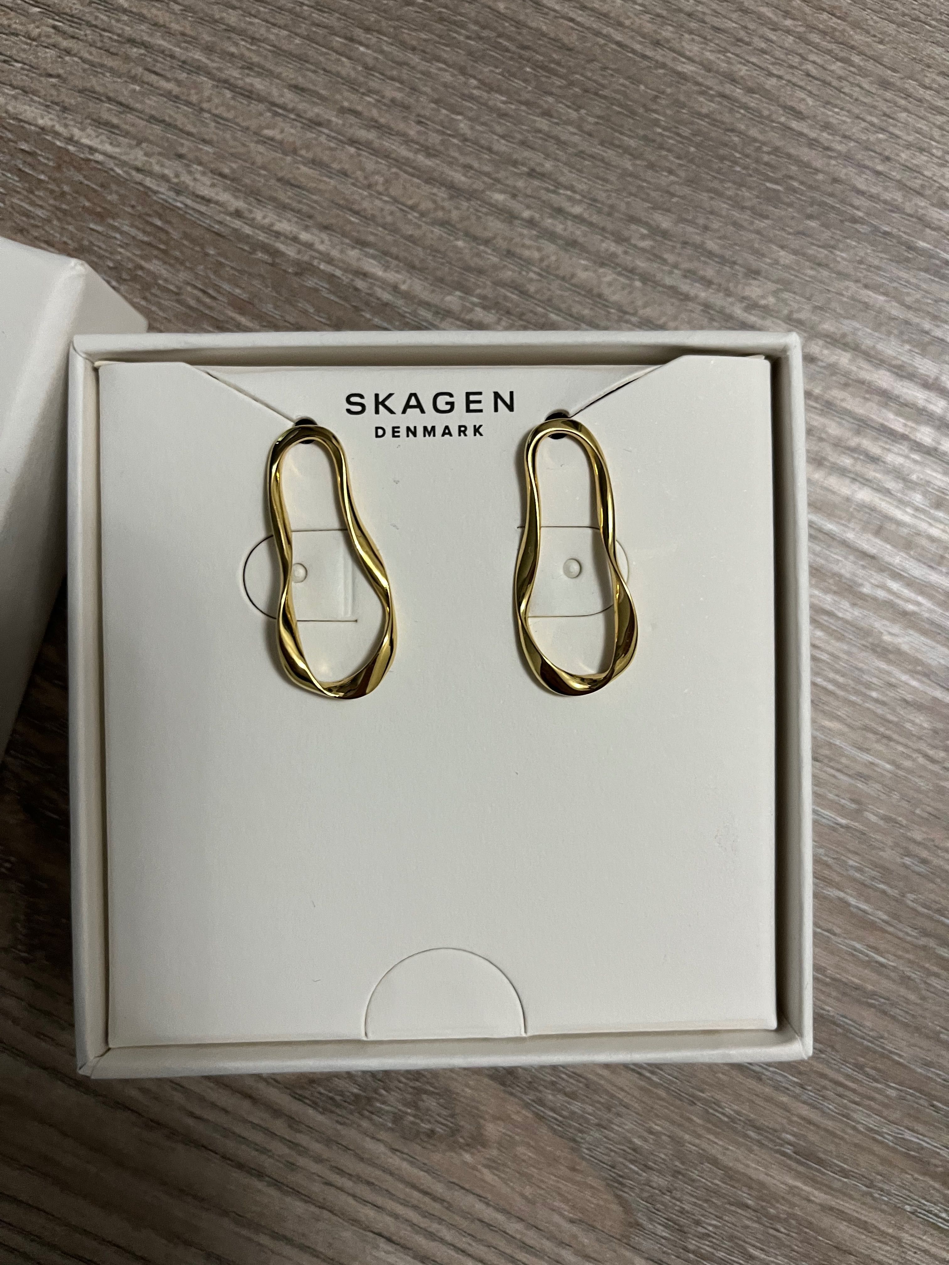 Обици в златно Skagen