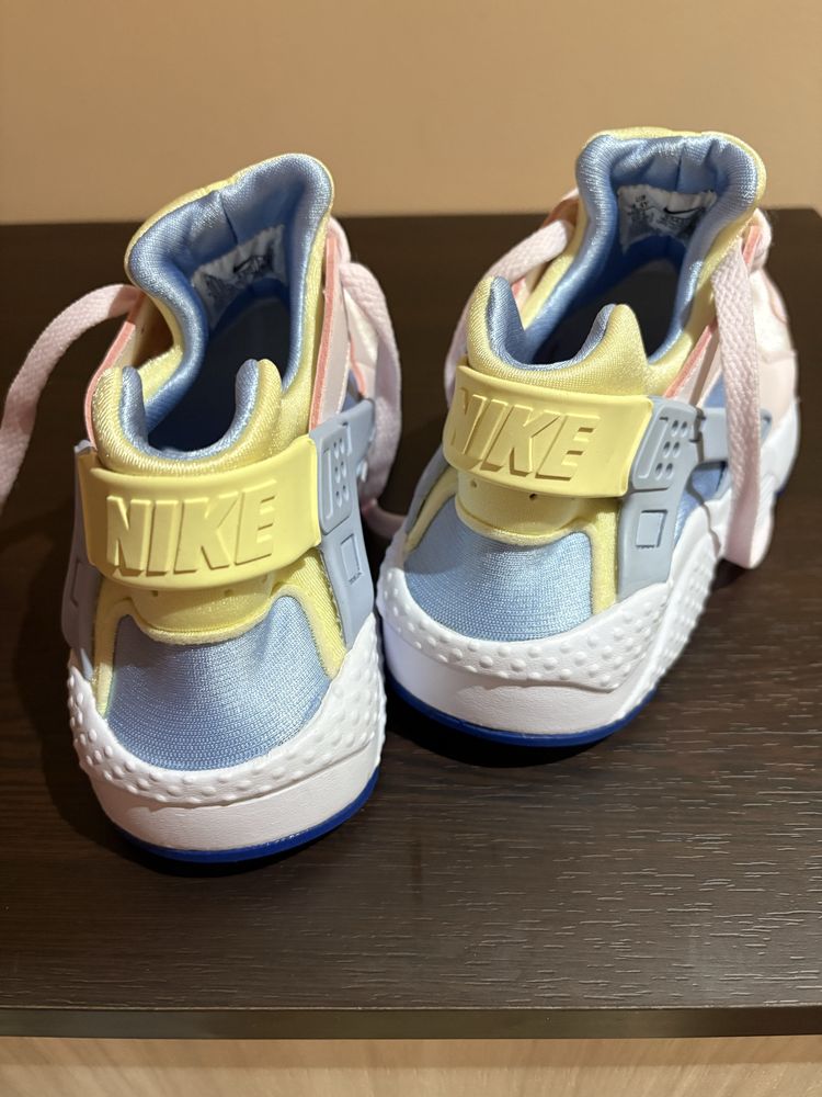 Маратонки Nike като нови