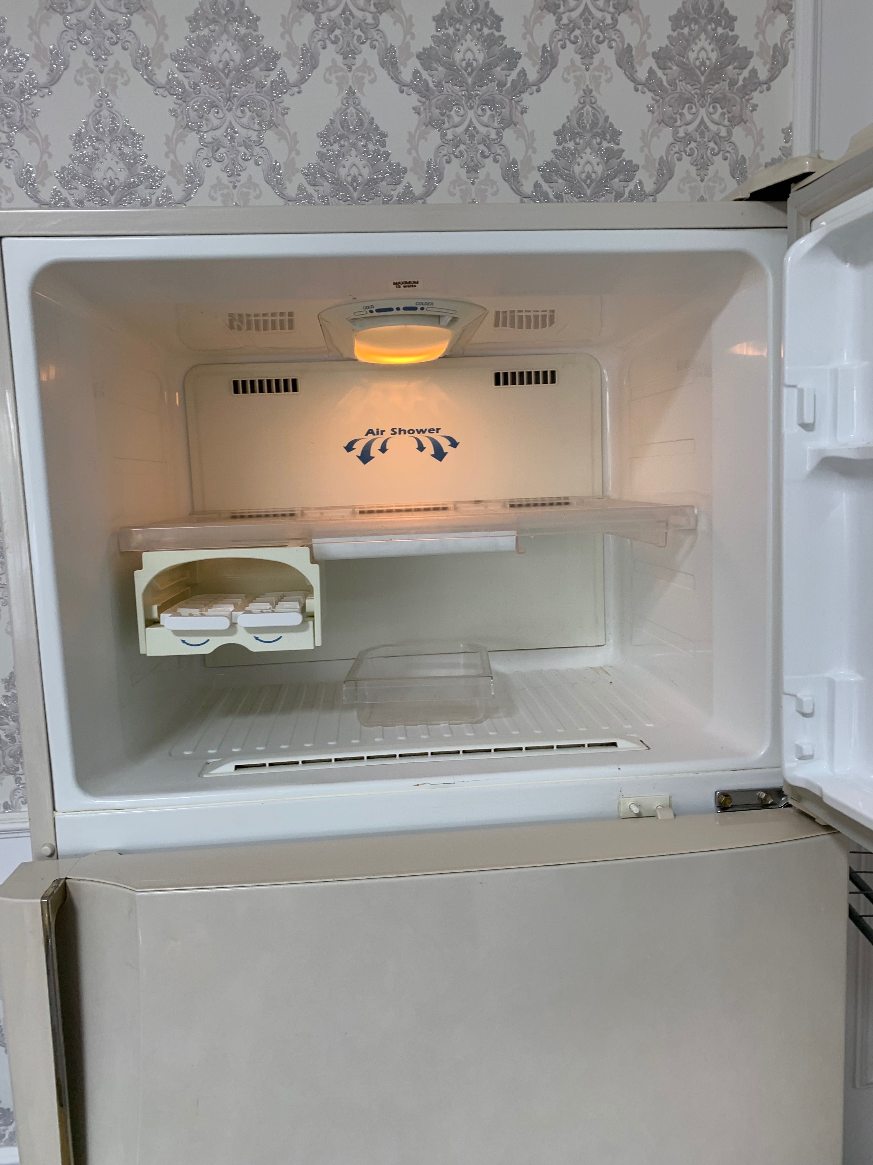 Продам холодильник Самсунг!