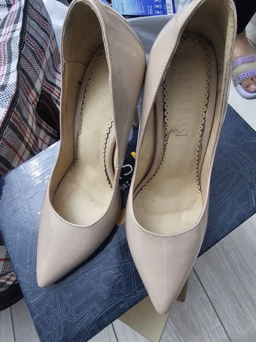 Продам туфли 34-35 размера