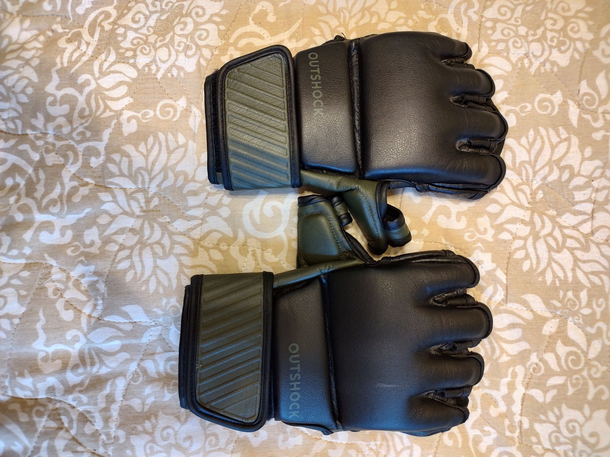 Outshock 100, combat gloves/Ръкавици за бойни изкуства