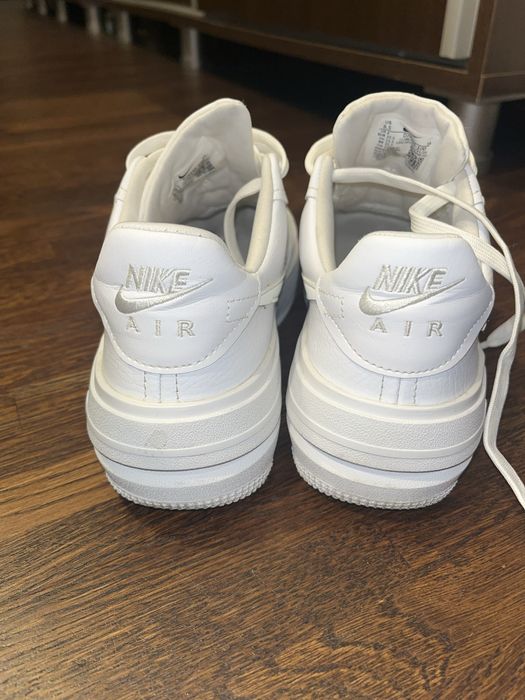 Adidași Nike mărimea 37,5