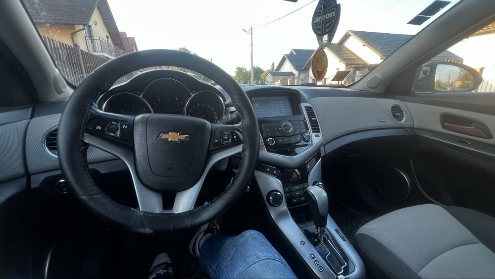 Chevrolet cruze LT automata