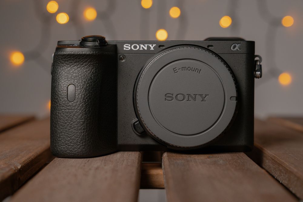 Sony A6600 +18-105F4 + Vitrox 23mm F1.4