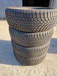 215 60 17  M+S  Bridgestone 2022