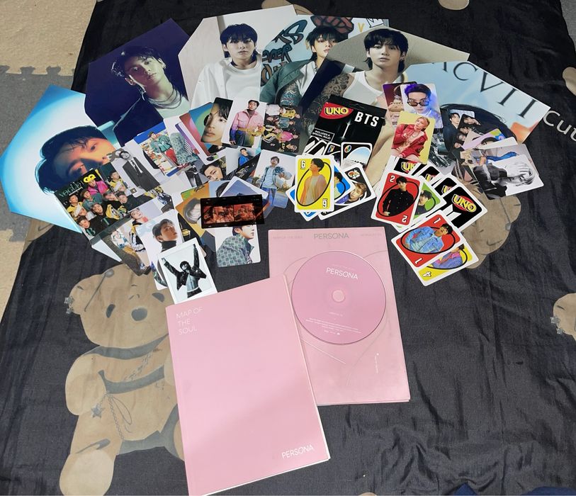BTS альбом и карты и уно игра