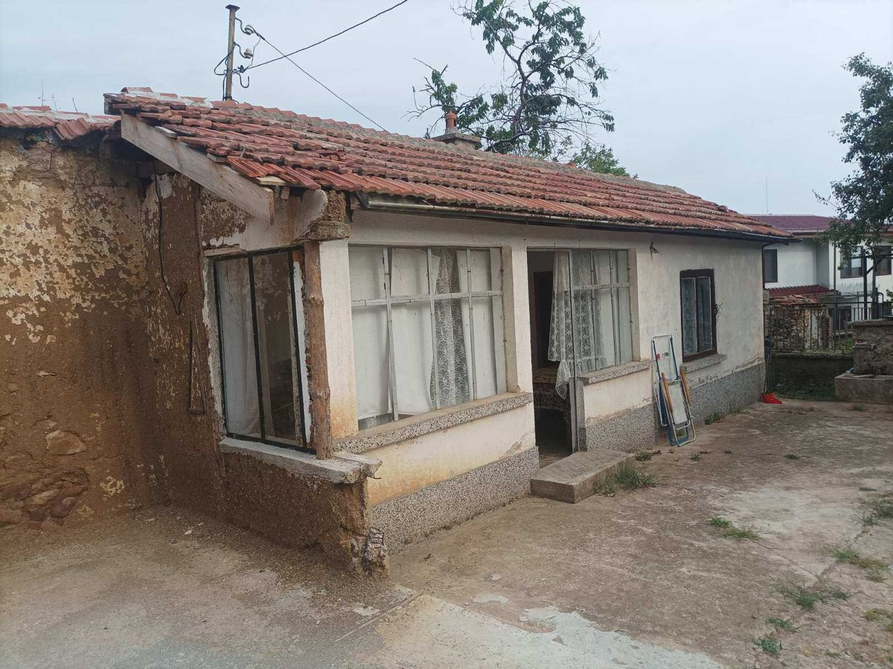 Продава се Къща в Казанлък - 80 кв.м за 1563 €/кв.м - Снимка #2