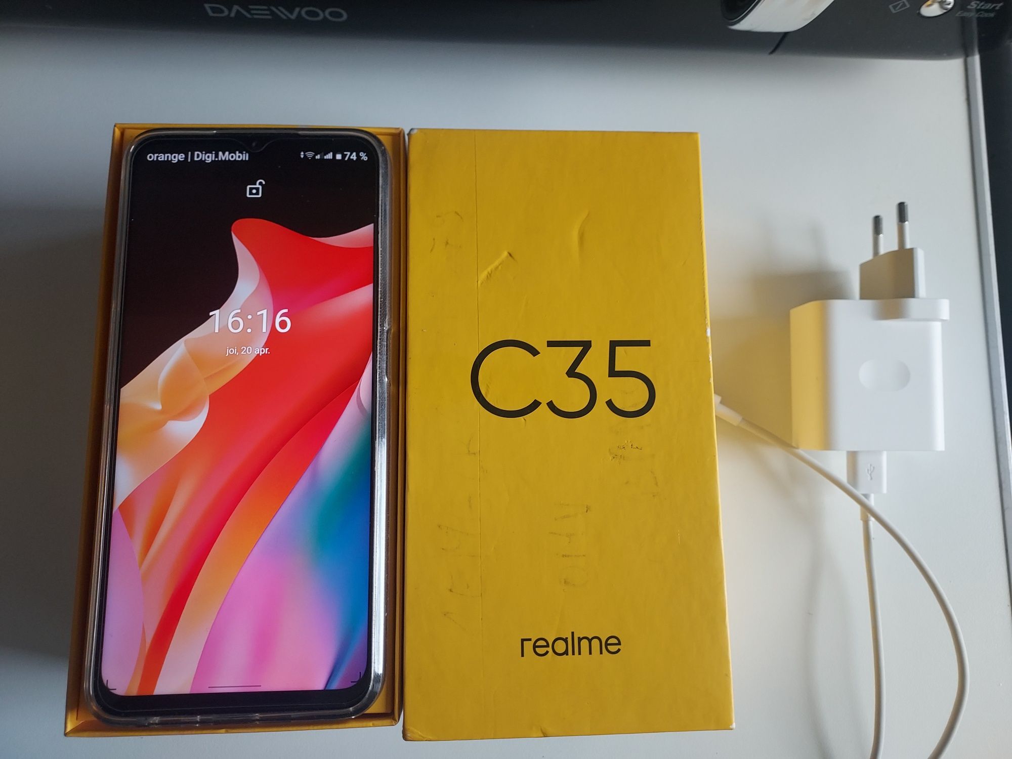 vând telefon Realme C 35,ca nou,foarte putin folosit,tinut in husa si