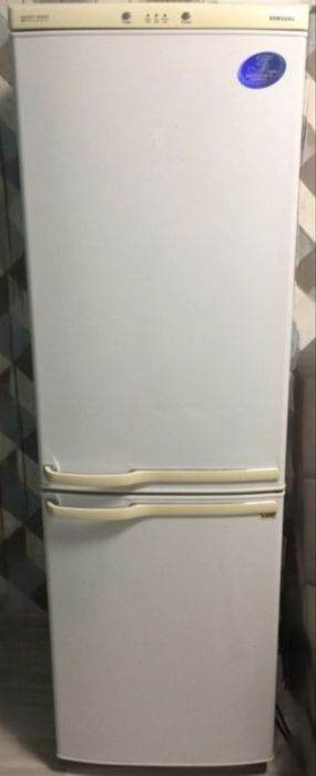 Холодильник самсунг RL28FBSW