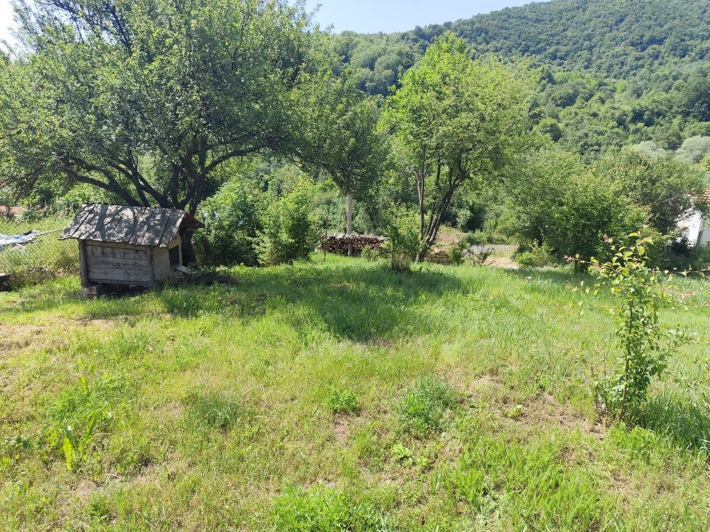 Къща в с.Пищане с уникална панорама!