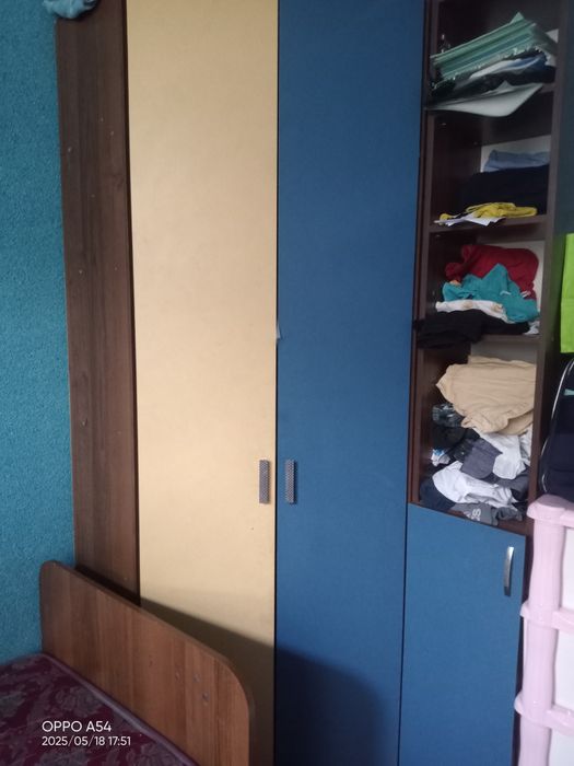 детский шкаф,кровать диван 180х90  2шт,