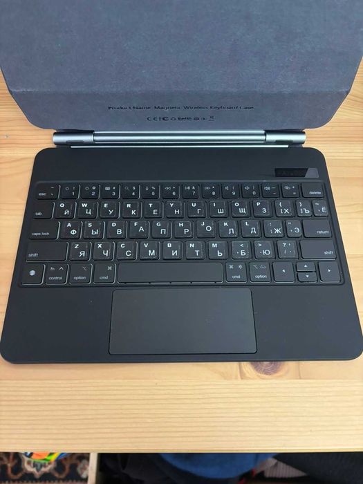 Magnetic Keyboard клавиатура для iPad Air 11