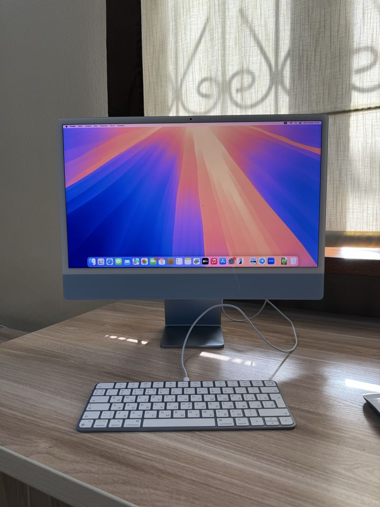 Apple iMac M1 (2021)