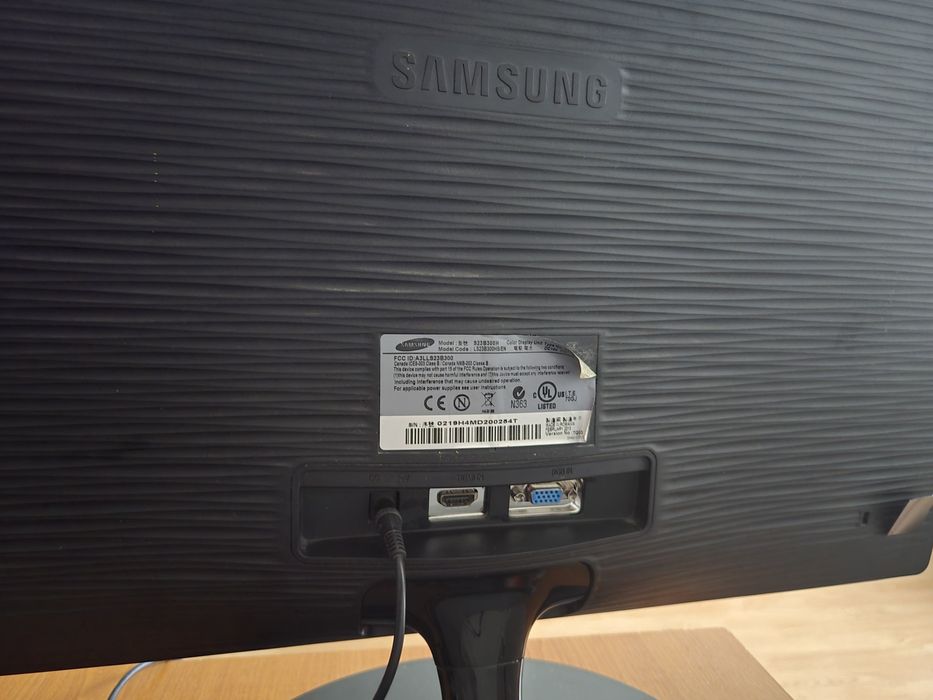 Vând monitor Samsung SyncMaster S23B300