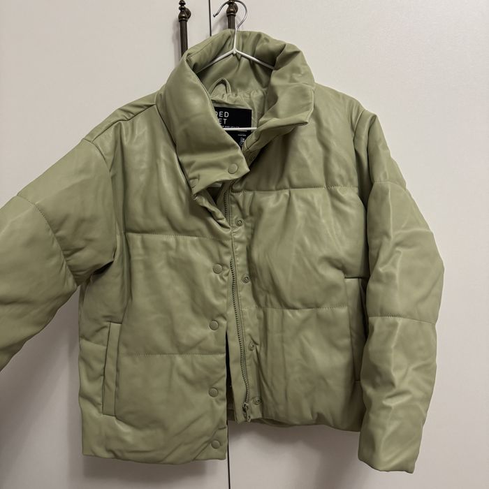 Новая куртка Stradivarius размер М