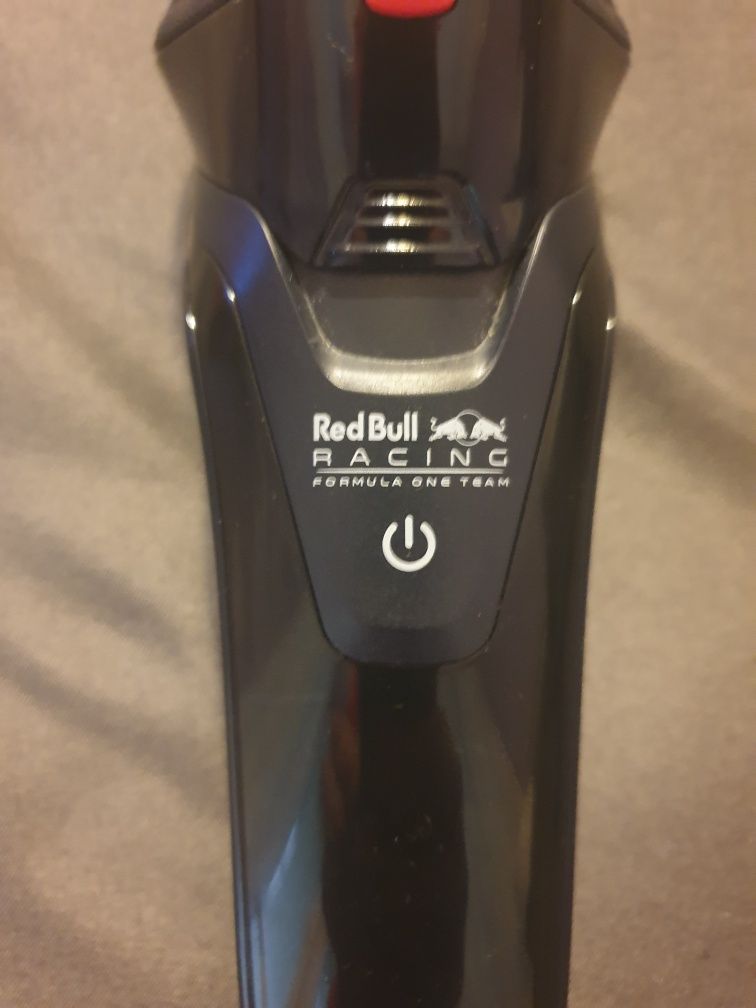 Самобръсначка Red Bull Rasing