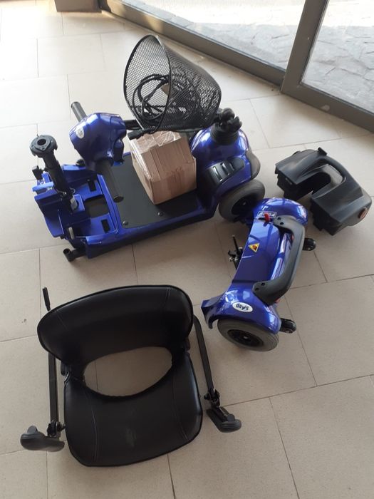 Carucior electric  persoane dizabilități