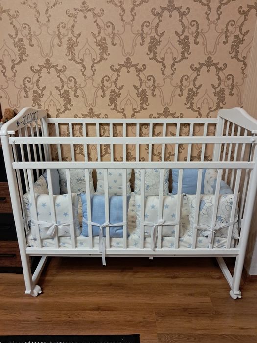 Детская кроватка