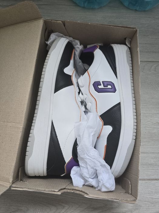 Adidasi Gap 42 super 110 RON