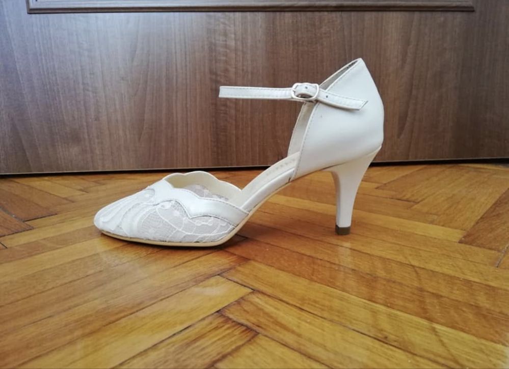 Pantofi de mireasa noi nepurtati 36