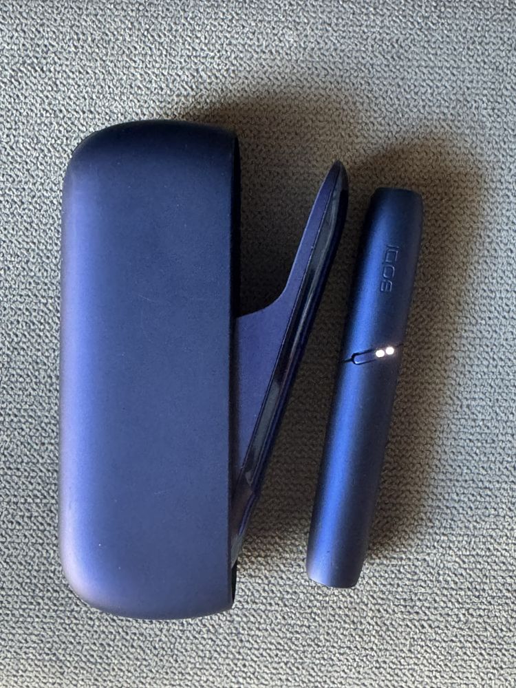 Iqos stilou albastru