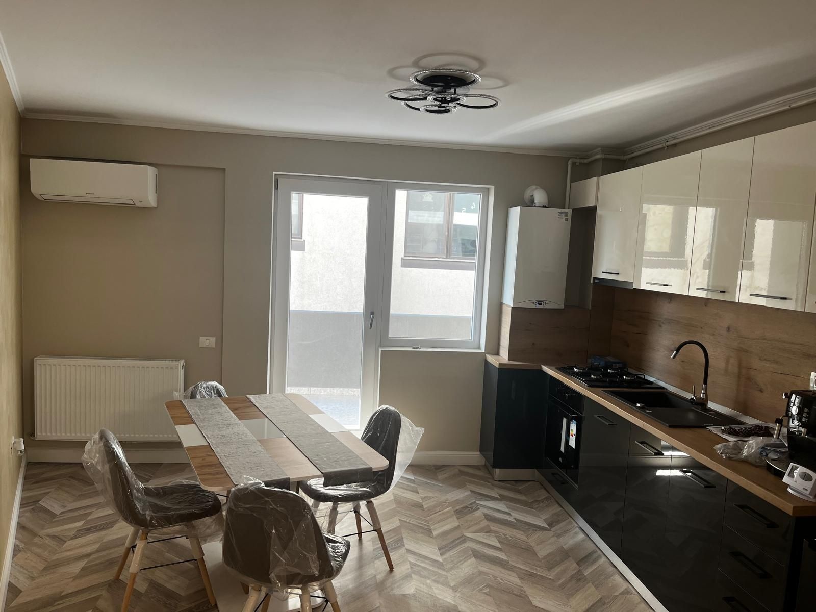 Apartament nou de închiriat/ Palazu Mare