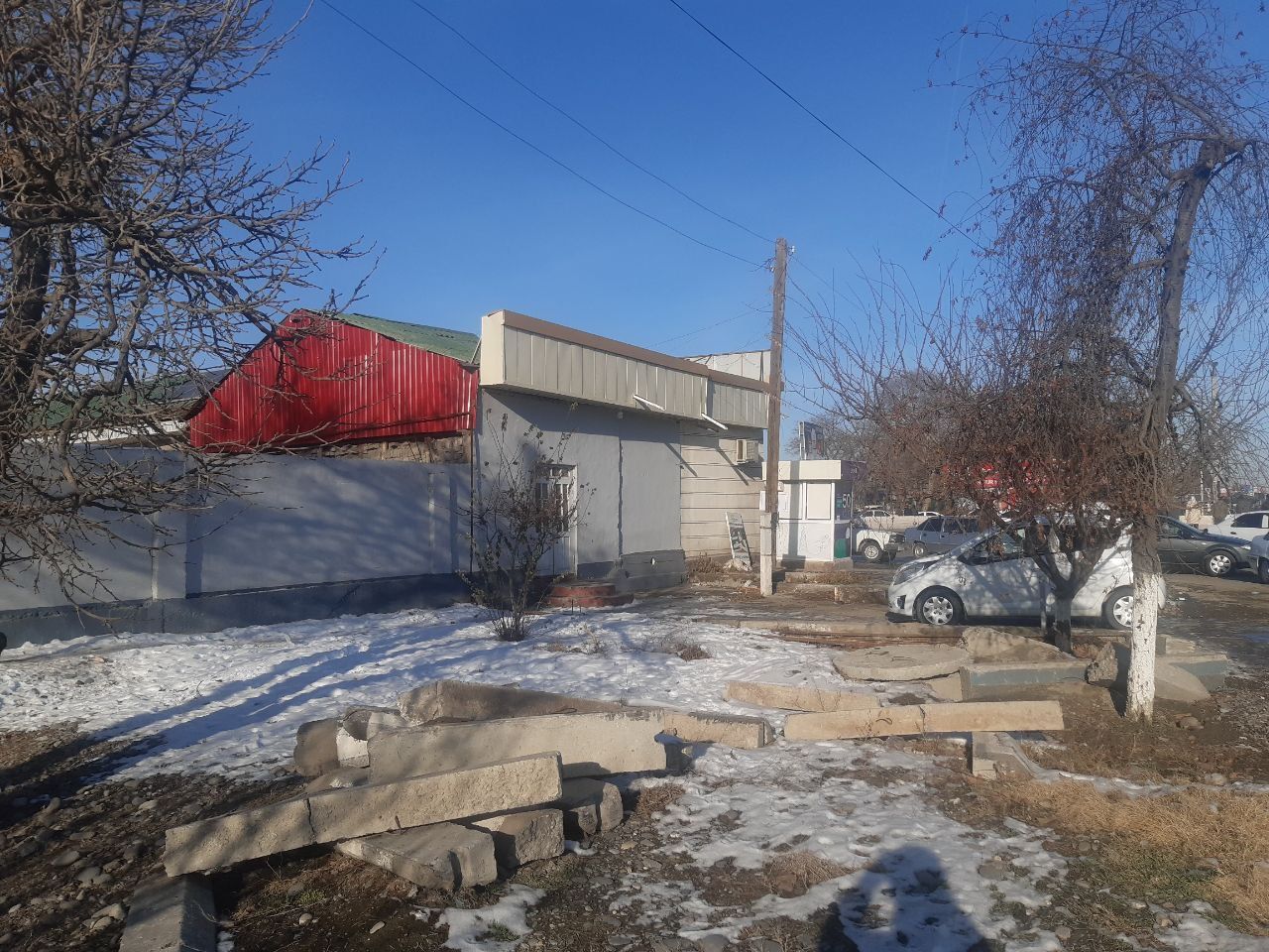 Жомбой партсйездда ховли сотилади