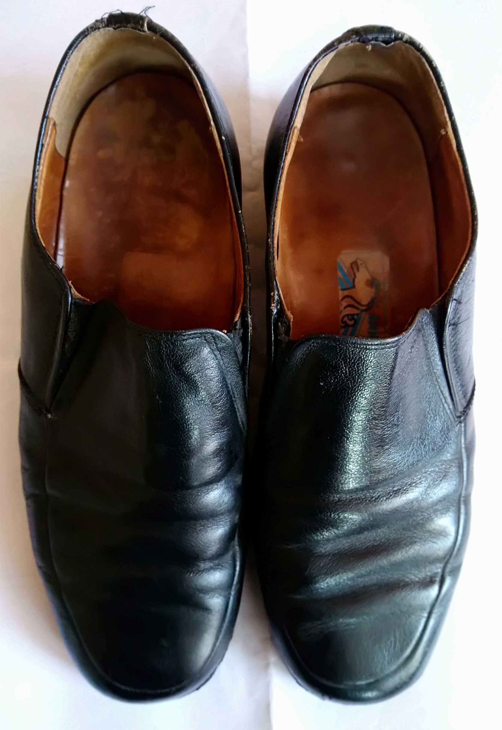 Мъжки мокасини №42 и спортни обувки Gola №43