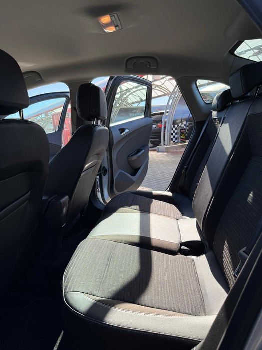 Opel Astra Sedan J 2016