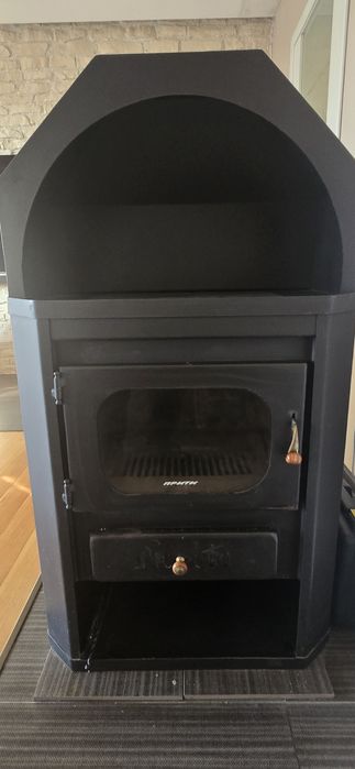Камина на дърва Прити 15.9 KW