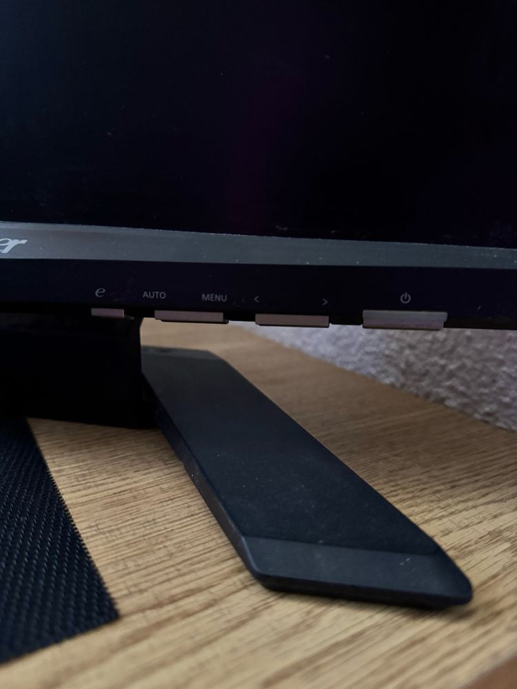 ACER LCD Monitor перфектно състояние