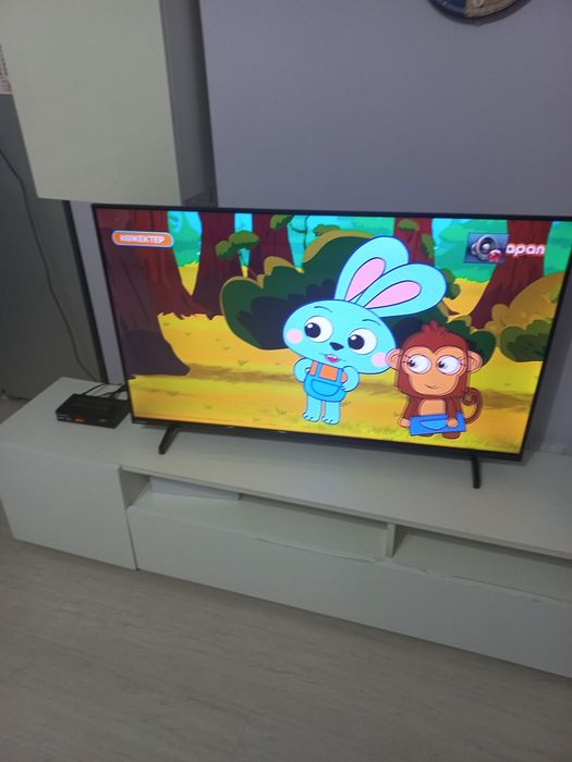 Телевизор  PHILLIPS