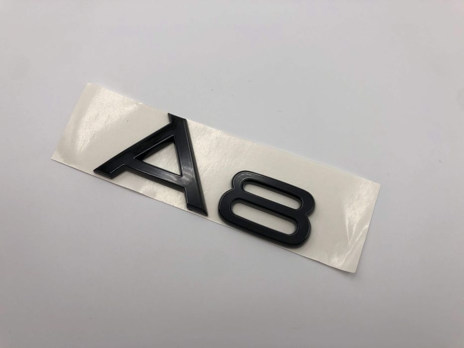 Emblema Audi A8 spate negru