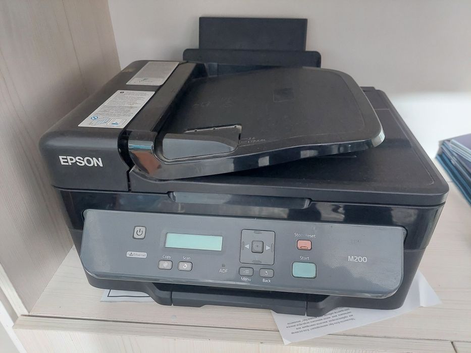 Принтер Epson M200 черно белый